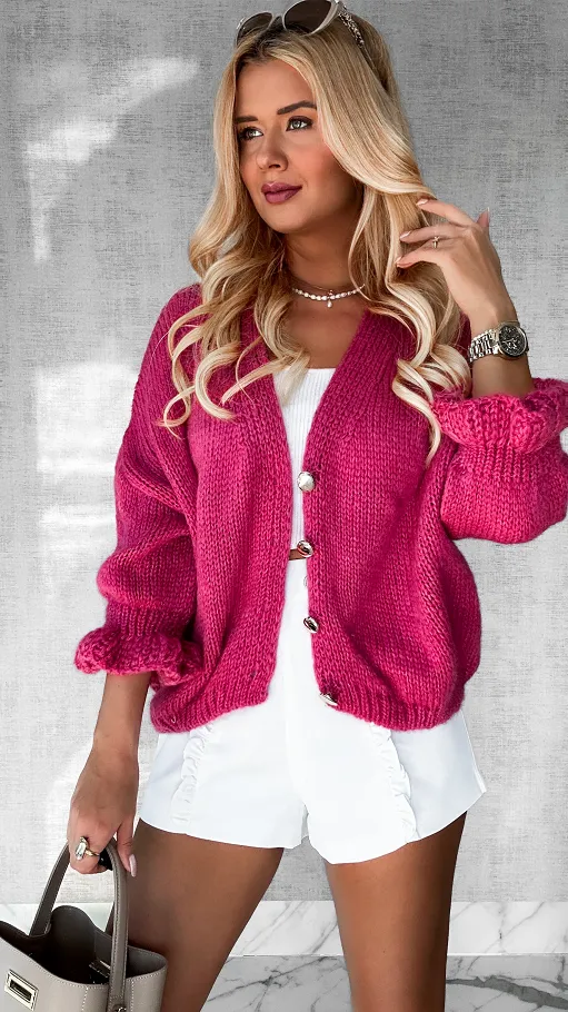 Lekki puszysty sweter na guziki z modnymi rękawami WRZOSOWY - P471