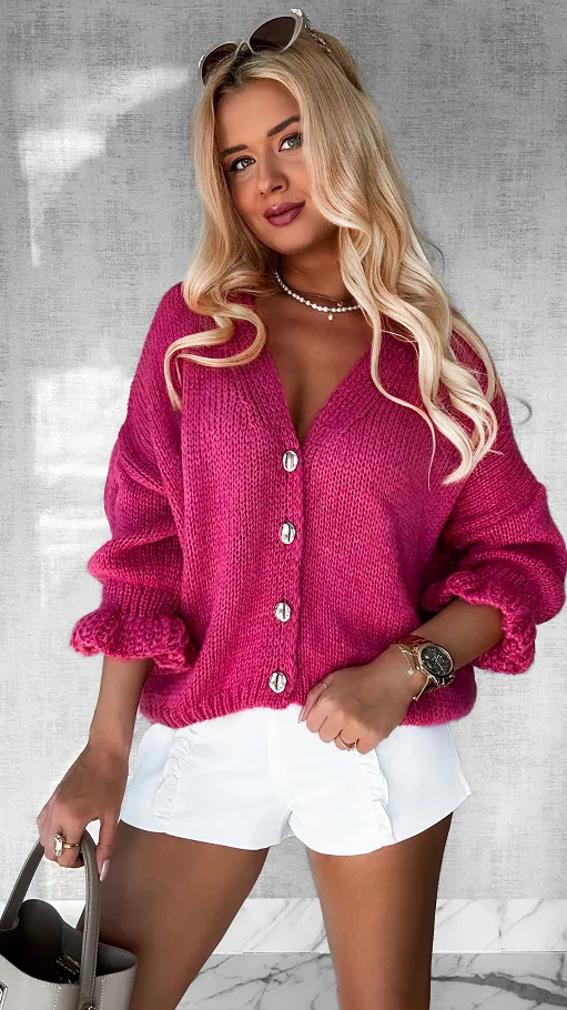 Lekki puszysty sweter na guziki z modnymi rękawami WRZOSOWY - P471