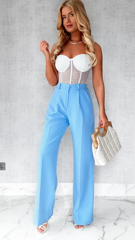 Eleganckie spodnie z zaszewkami i gumką w pasie BLUE - P638