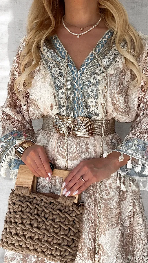 Atrakcyjna BOHO sukienka w beżowe wzory ONE SIZE - P682A