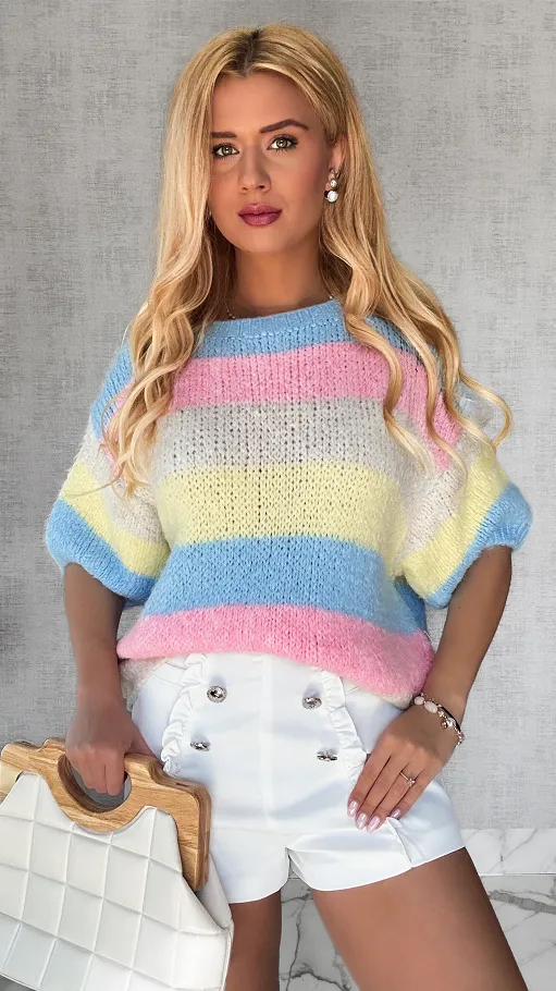 Wiosenny sweter z krótkim rękawem w kolorowe pasy multi kolor BLUE - P653