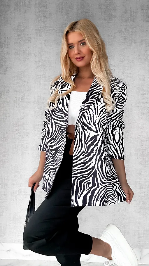 Niespotykana marynarka OVERSIZE w zebrę - P403