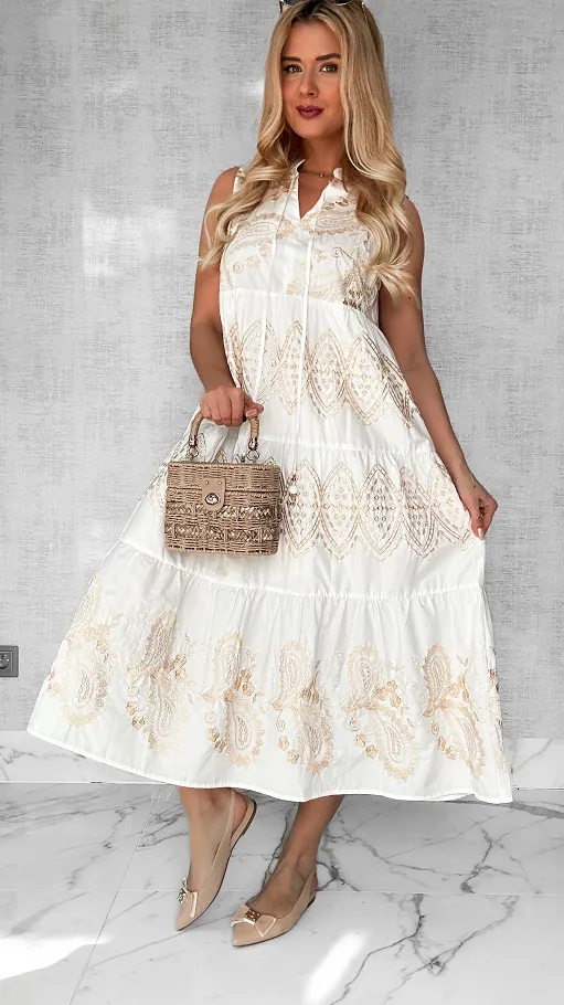 Biała bawełniana MAXI sukienka BOHO haftowana złotą nitką - P454