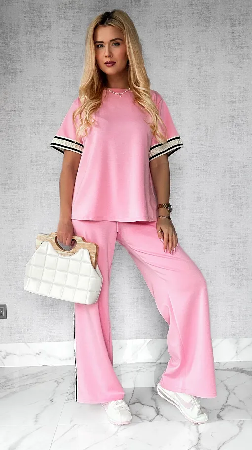 Komplet w sportowym stylu z lampasami ONE SIZE pink - P498A