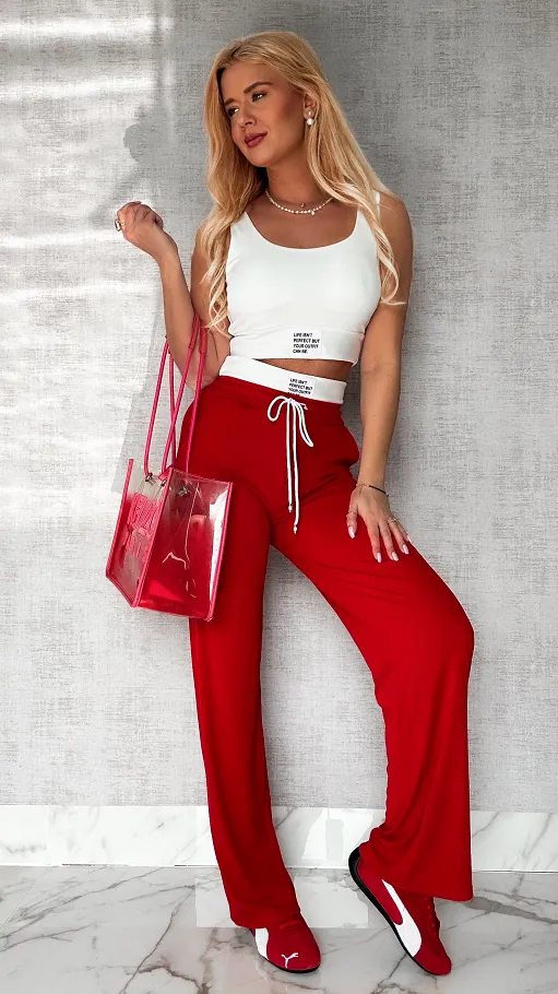 Wygodny sportowy komplet TOP + czerwone spodnie ONE SIZE - P556A