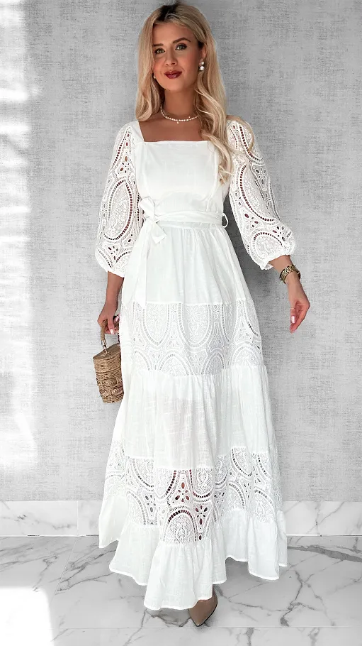 Elegancka biała MAXI sukienka z bawełny - P445