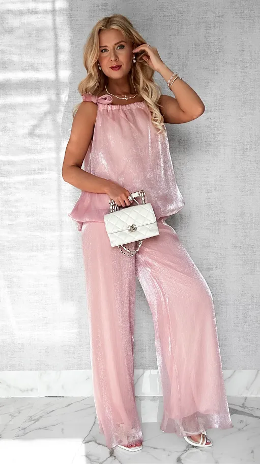 Piękny lekki różowy komplet z połyskiem ONE SIZE - P639