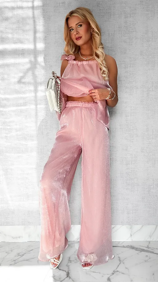 Piękny lekki różowy komplet z połyskiem ONE SIZE - P639