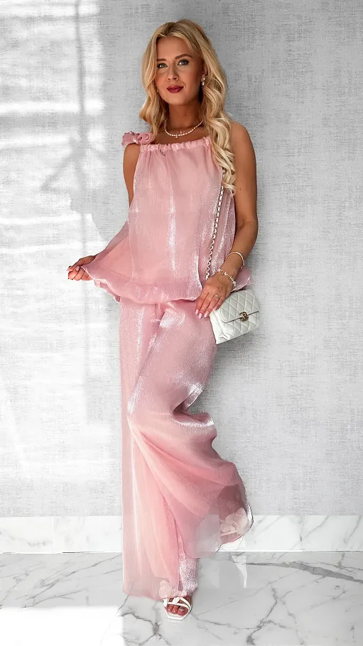Piękny lekki różowy komplet z połyskiem ONE SIZE - P639