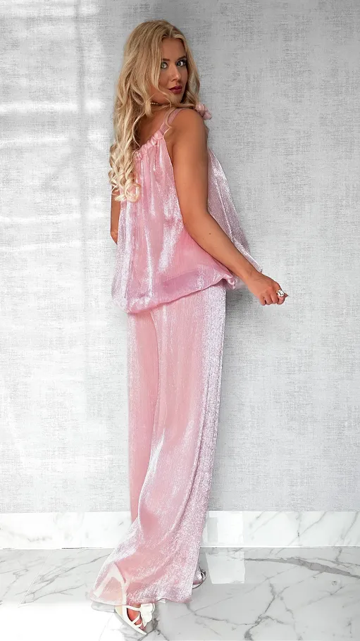 Piękny lekki różowy komplet z połyskiem ONE SIZE - P639