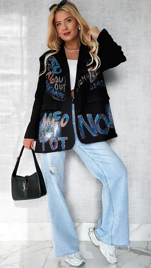 Idealna czarna marynarka z kolorowym graffiti OVERSIZE - P552