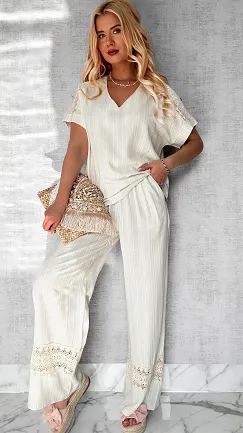Świetny beżowy komplet BOHO ze srebrną nitką ONE SIZE - P624
