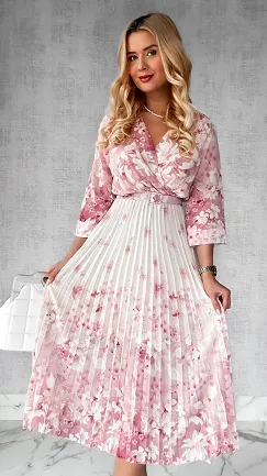 Sukienka MIDI w różowe kwiaty z plisowaniem ONE SIZE - P303