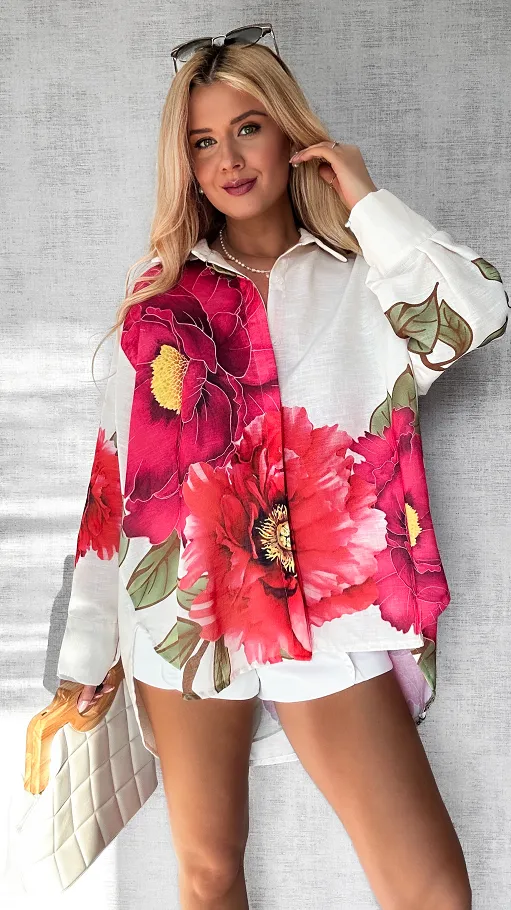 Asymetryczna jasna koszula w kolorowe kwiaty OVERSIZE - P479