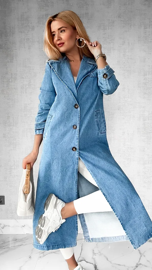 Wiosenny jeansowy płaszcz TRENCZ z szerokim paskiem BLUE JEANS - P415
