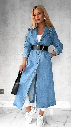 Wiosenny jeansowy płaszcz TRENCZ z szerokim paskiem BLUE JEANS - P415