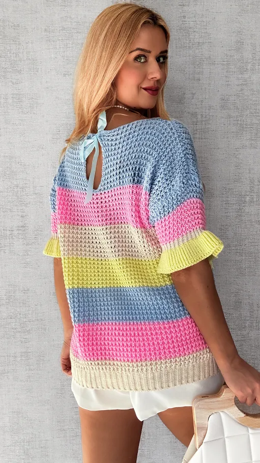 Wiosenny sweter w kolorowe pasy z krótkim rękawem - P504