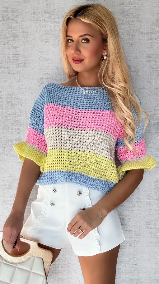 Wiosenny sweter w kolorowe pasy z krótkim rękawem - P504