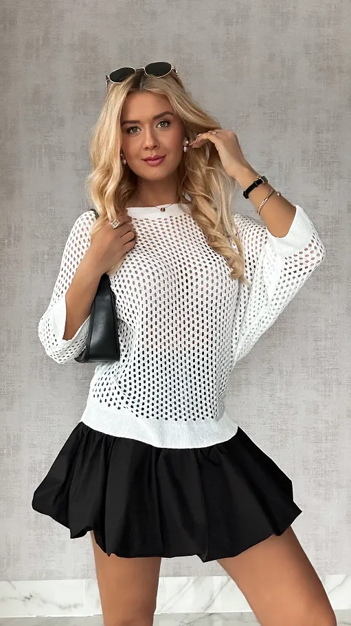 Ażurowa biała bluzka w stylu nietoperza ONE SIZE - P084