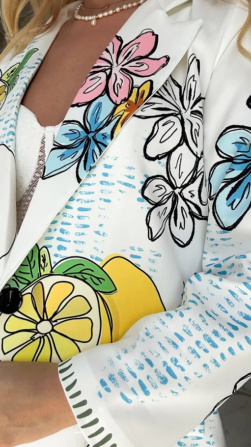 Stylowa biała marynarka LEMONADE oversize - P553