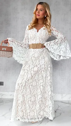 Biała MAXI sukienka koronkowa BOHO z szerokimi rękawami - P276