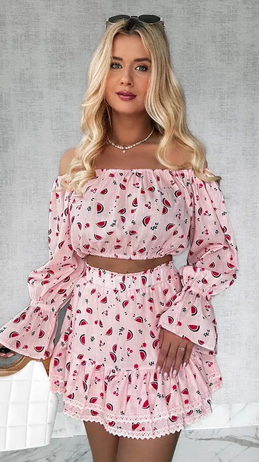 Bawełniany różowy komplet w owoce bluzka TOP + spódnico-spodenki - P547