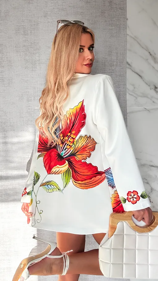 Biała marynarka OVERSIZE w kolorowe kwiaty - P517