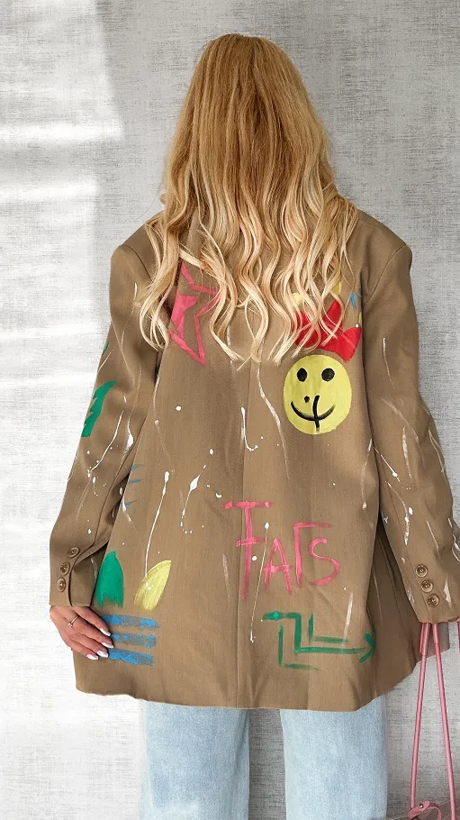 Fantastyczna beżowa marynarka w malowane wzory OVERSIZE - P681