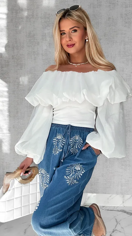Luźne spodnie z miękkiego jeansu z haftami ONE SIZE - P438