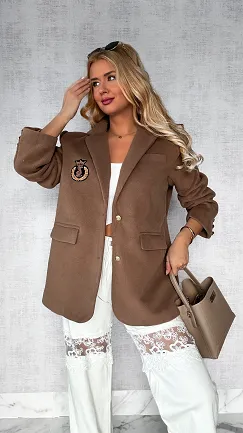 Marynarkowy ciepły płaszcz toffi OVERSIZE - P359
