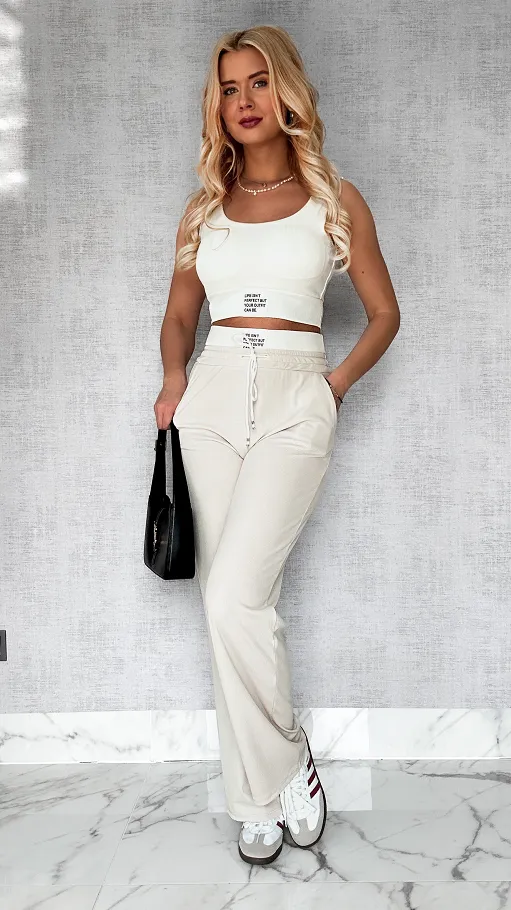 Wygodny sportowy komplet TOP + beżowe spodnie ONE SIZE - P556