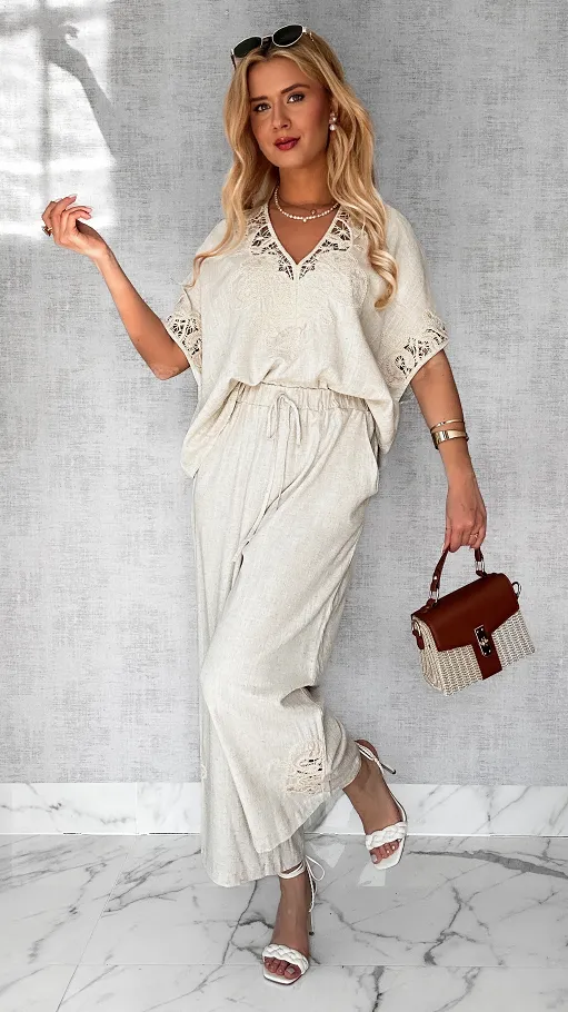 Piękny jasno beżowy komplet BOHO z lnem ONE SIZE - P688